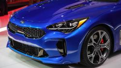 2018-kia-stinger-detroit-2017 (14).jpg