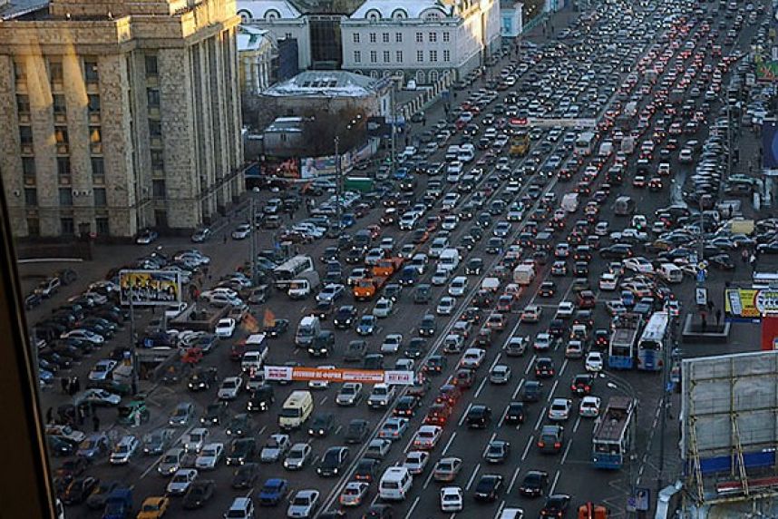 Через 5 лет интернет погибнет из-за обычных автомобильных пробок